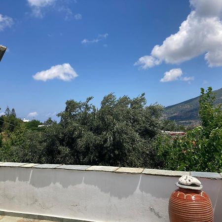 Aladhinon Agkyra Rooms מראה חיצוני תמונה