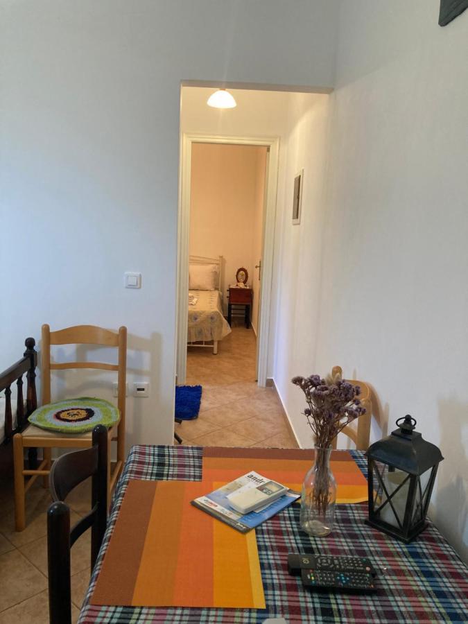 Aladhinon Agkyra Rooms מראה חיצוני תמונה