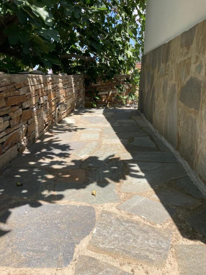 Aladhinon Agkyra Rooms מראה חיצוני תמונה