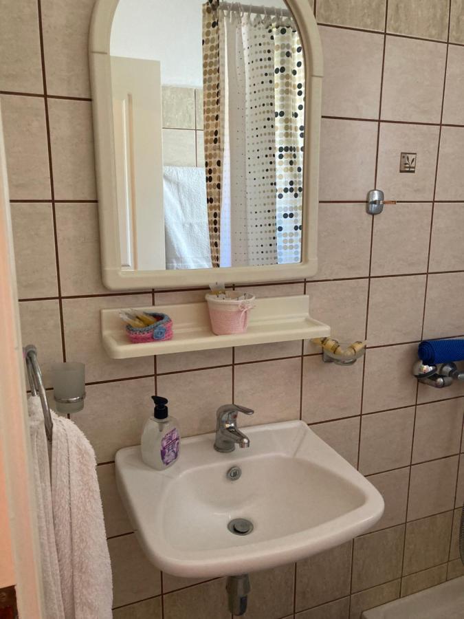 Aladhinon Agkyra Rooms מראה חיצוני תמונה